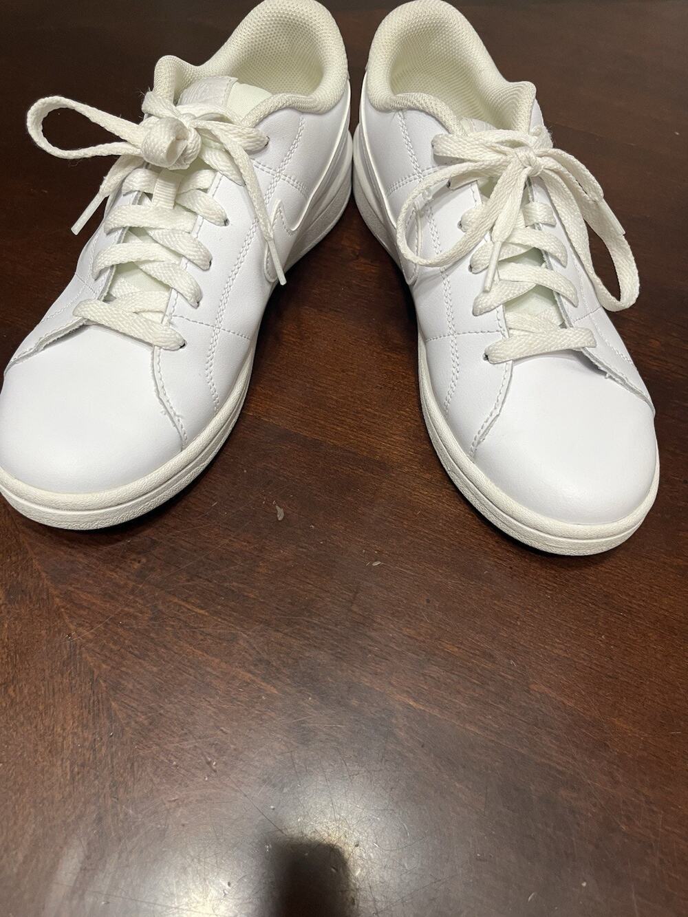 Nike Court Royale 2 Triple White Lace Up Leather womens Sneakers CU9038-100 SZ 8